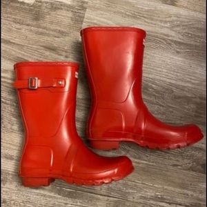 Hunter Boots Size 9 Womens in Cherry Red